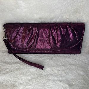 MUNDI Berry Wristlet/Wallet